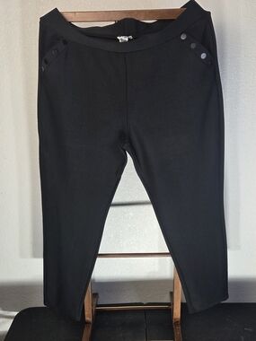 Black Button-Accent Ponte Pants